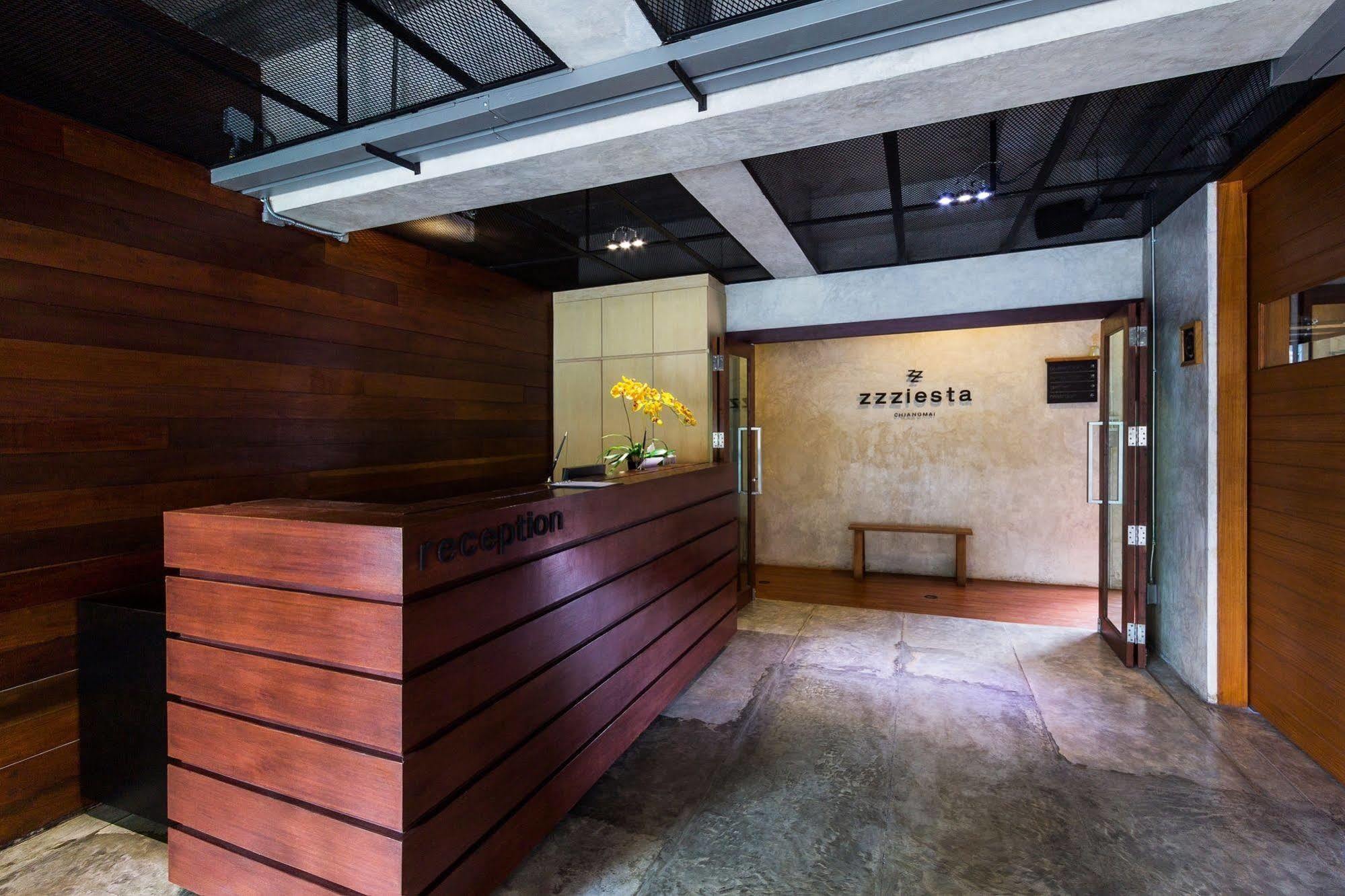 Zzziesta Chiang Mai Bed & Breakfast Exterior foto